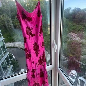 Zara pink maxi dress with flower detail sexy for summer vacation